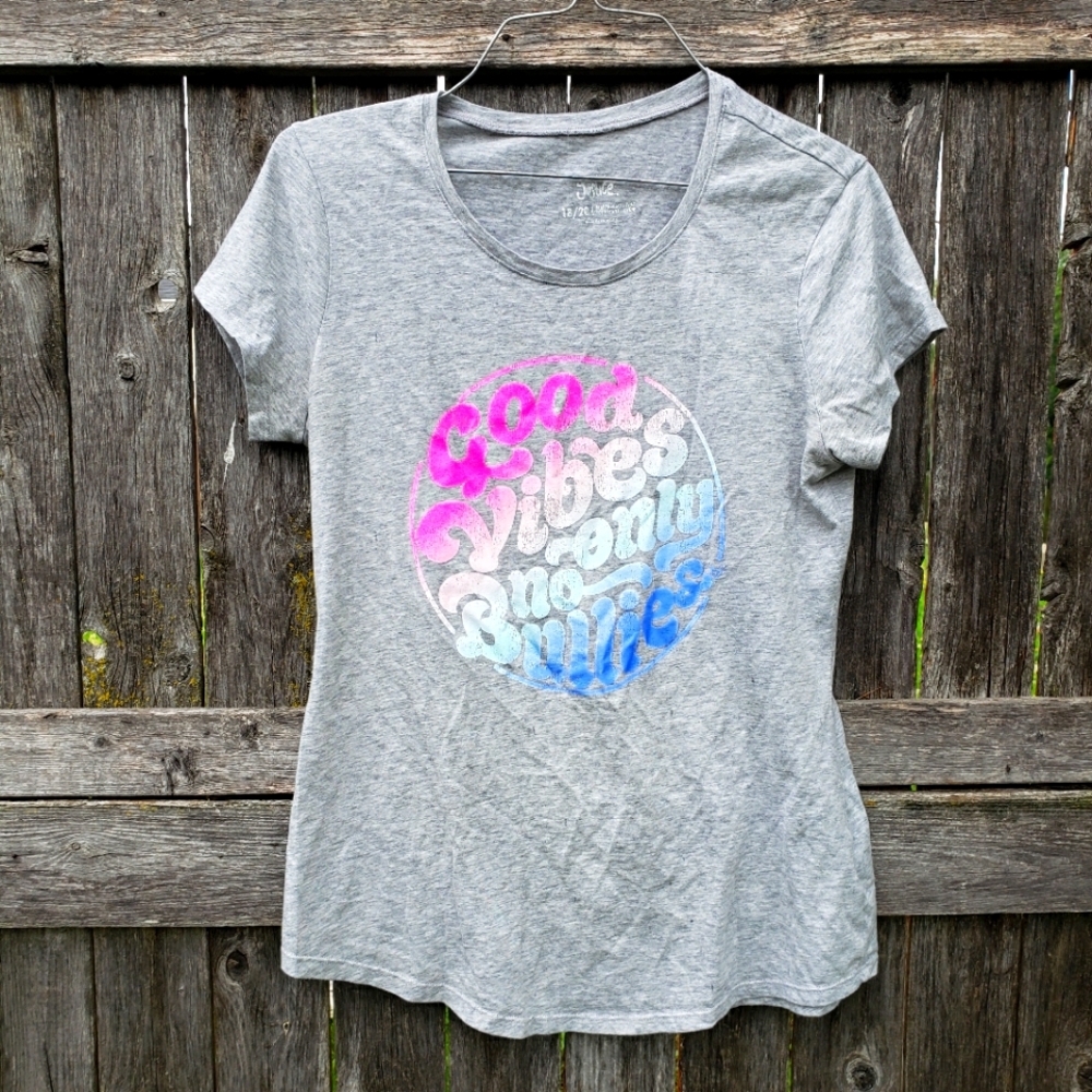Justice grey graphic tee w/ neon tie dye Good Vibes Only, No Bullies graphic tee
